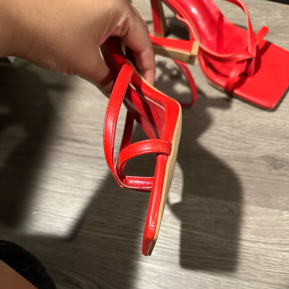 PrettyLittleThing Red Heels size 6
